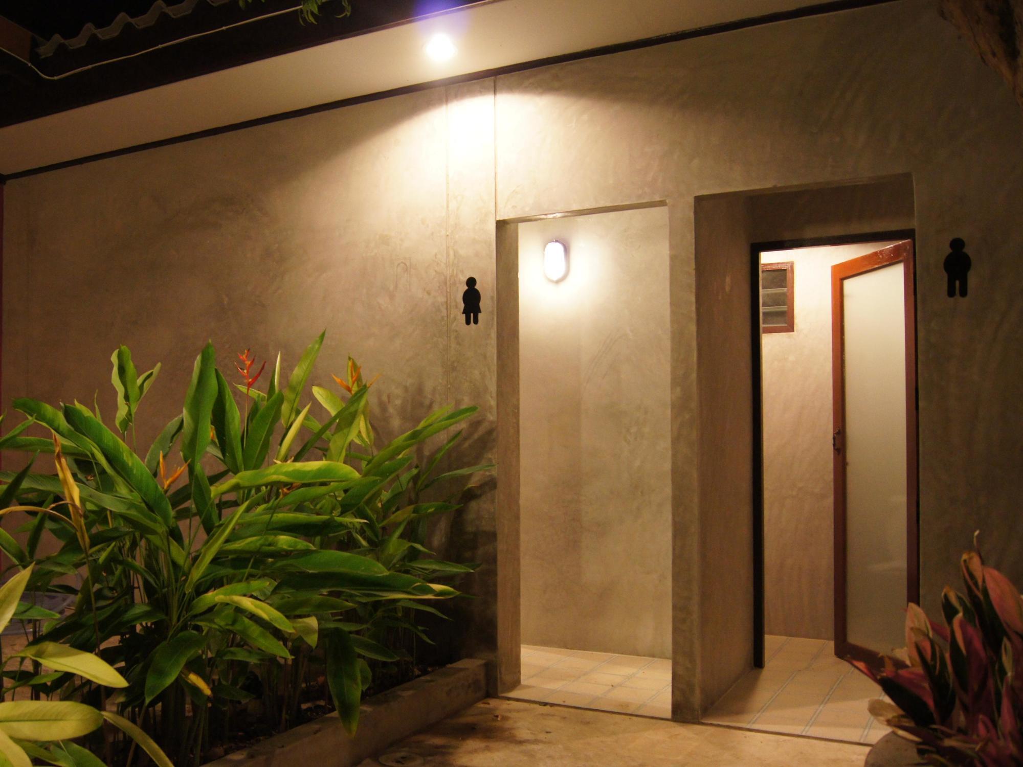 Baan Ma Feung Guesthouse Канчанабури Экстерьер фото