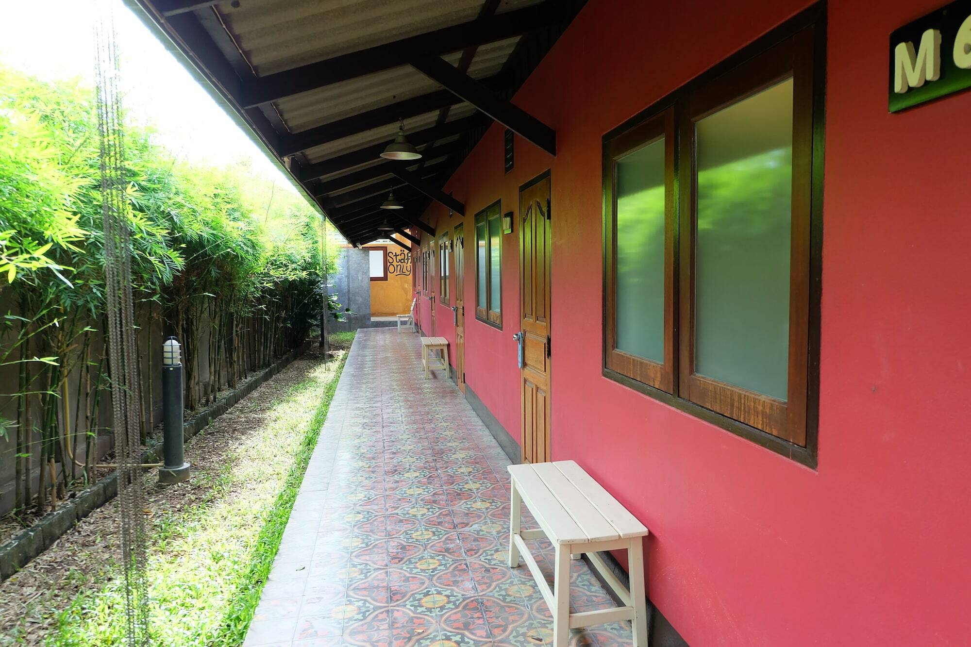 Baan Ma Feung Guesthouse Канчанабури Экстерьер фото